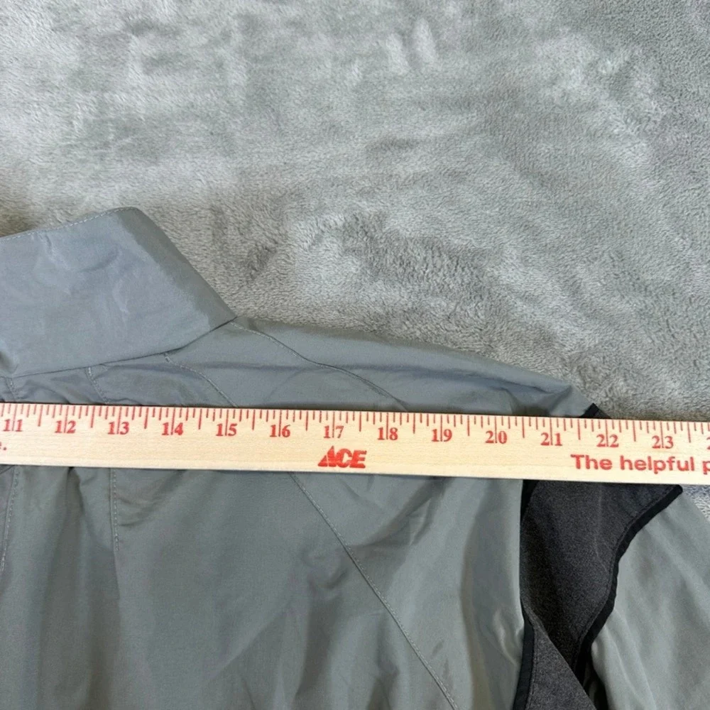 US Army IPFU Jacket Medium Short Grey Nylon Reflective Training Windbreaker